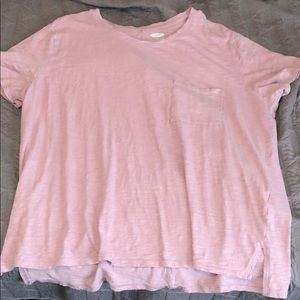 Old navy tee shirt